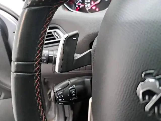 Peugeot 308 2.0 bluehdi 180ch s&amp;s eat8 — photo 28