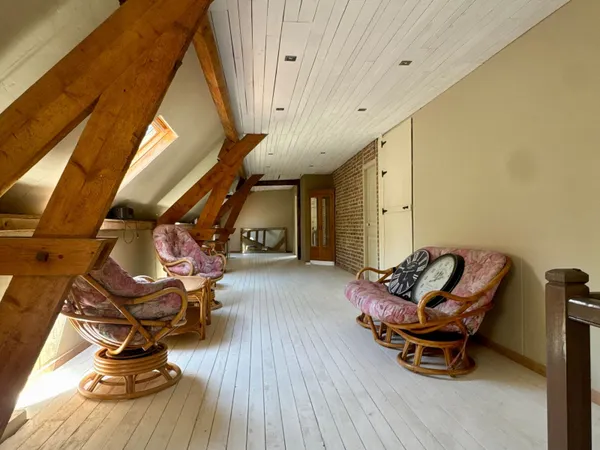 Maison 8 pièces 287 m²