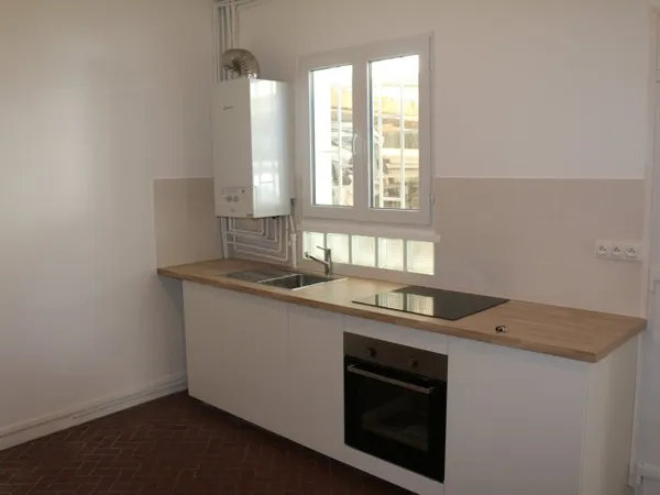 Loue pour colocation duplex Bois-Colombes à 10 mns de Saint-Lazare, 4 chambres · 110m²