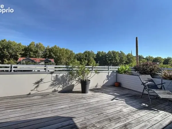 ARCACHON LA CHAPELLE Appartement T4 avec une belle terrasse de 40m2 et un garage