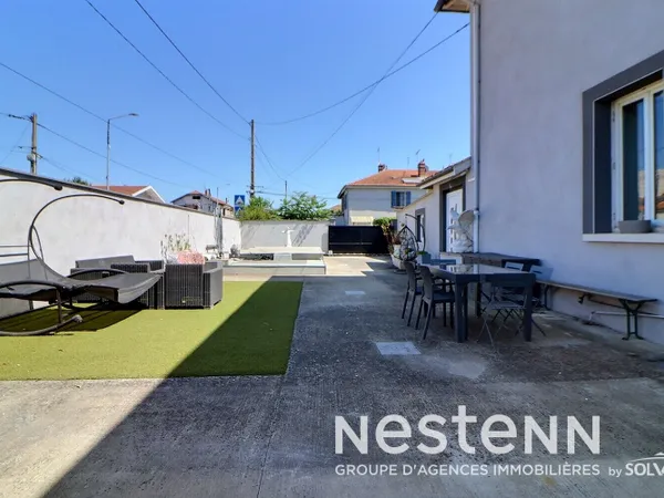 St Priest, Maison 4 pièces 127.31m2, terrasse, piscine, sous-sol