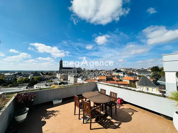 APPARTEMENT 3 CHAMBRES + CLIMATISATION