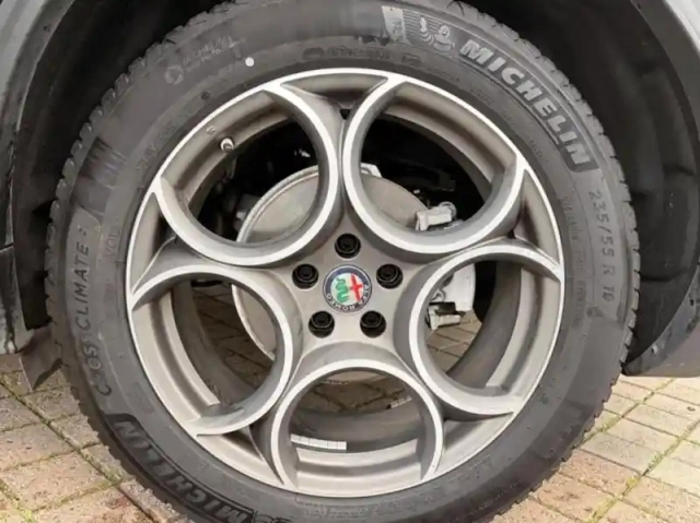 Alfa Romeo Stelvio 2.2 diesel 210ch lusso q4 at8 — photo 9