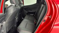 Toyota Yaris 116h Première 5p — photo 13
