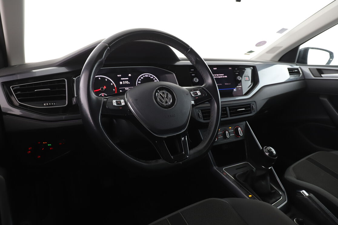 Volkswagen Polo 1.0 TSI — photo 10