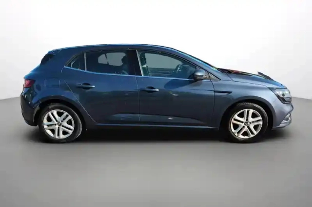 Renault Megane mégane iv berline blue dci 115 — photo 7