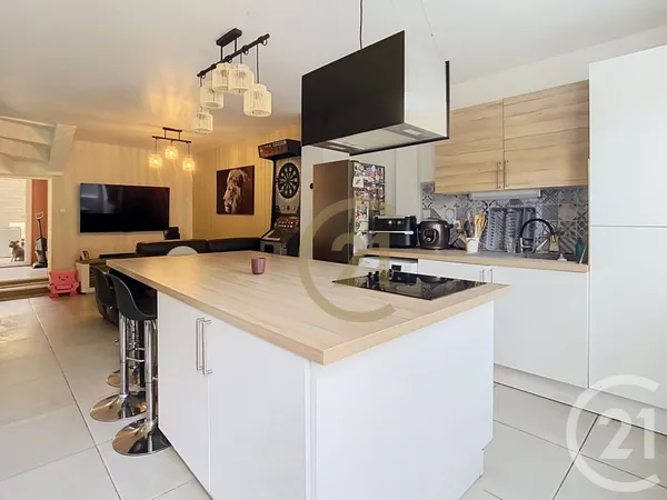 Maison 5 pièces 84 m²