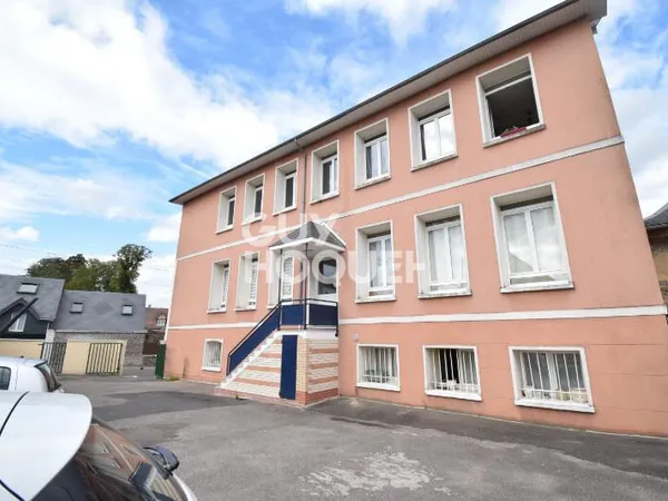 Bel immeuble de rapport 76320