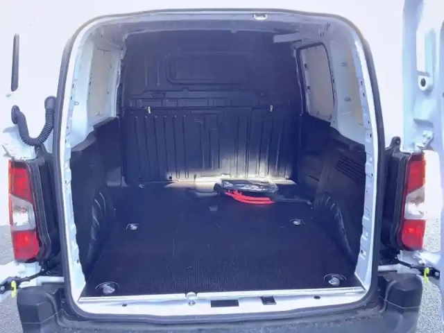 Peugeot Partner e- fgn 136 ch m charg ut maj 54 kwh aut — photo 6