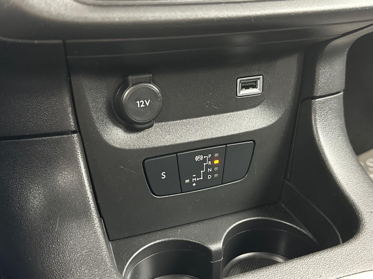 Citroën C3 puretech 110 ch eat6 max — photo 27