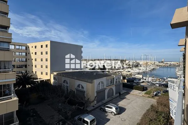 Studio 1 pièce 26 m²