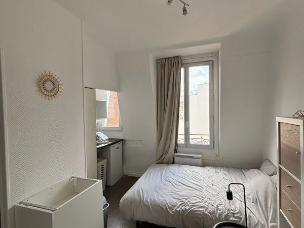 Studio meublé Courbevoie