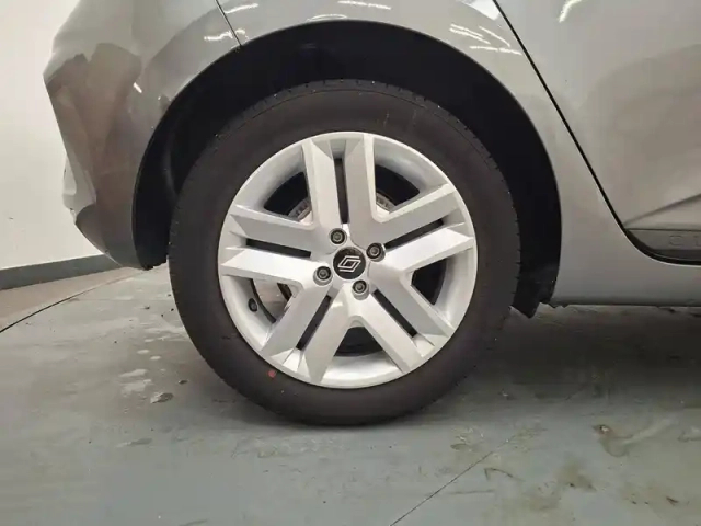 Renault Clio blue dci 100 ch gsr2 — photo 16