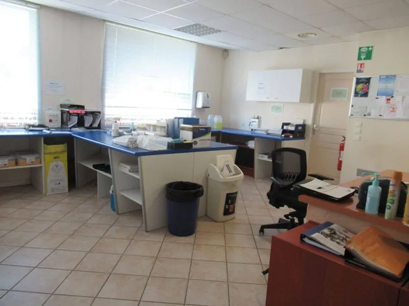 Photo 1