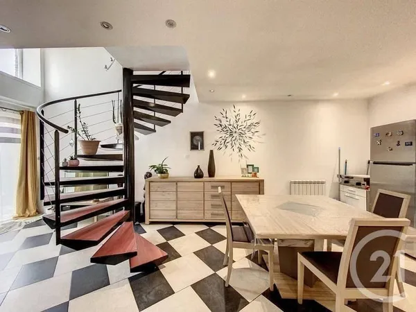 Appartement 4 pièces 94 m²