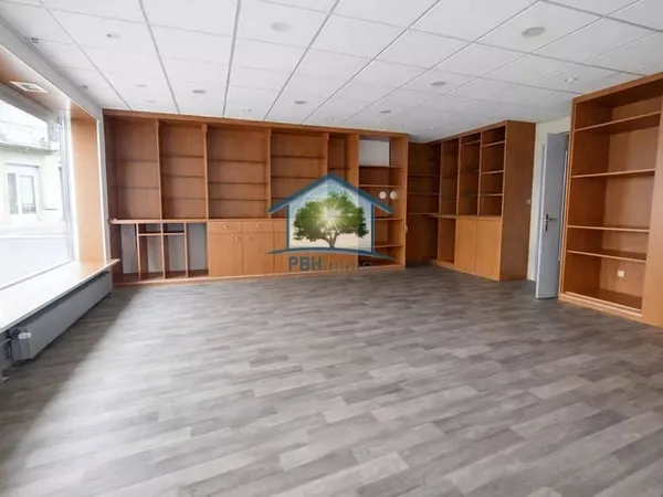 Local commercial 90 m²