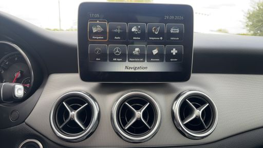 Mercedes Classe GLA 180 122 7G-DCT - Sensation – 2019 – 25317 km – Essence – Boîte Automatique — photo 10