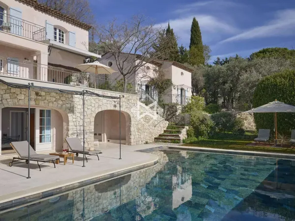 Maison 453 m²