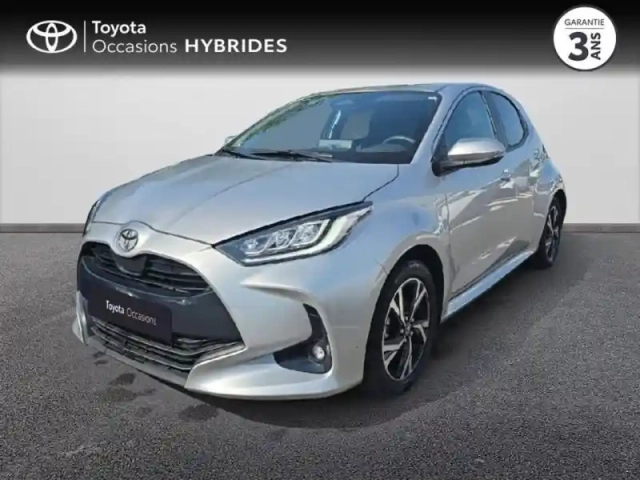 Toyota Yaris 116h design 5p mc24