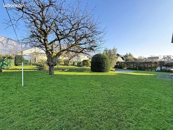 Villa 5 pièces 220 m²
