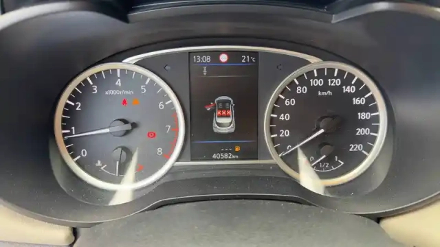 Nissan Micra ig-t 92 — photo 10