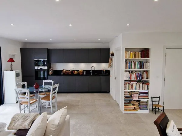 Appartement 3 pièces 84 m²