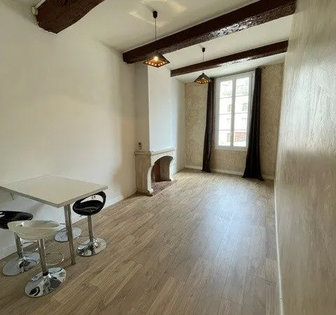 APPARTEMENT - 2 PIECES - Cardeurs