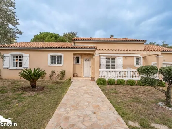 Villa 4 pièces 132 m²