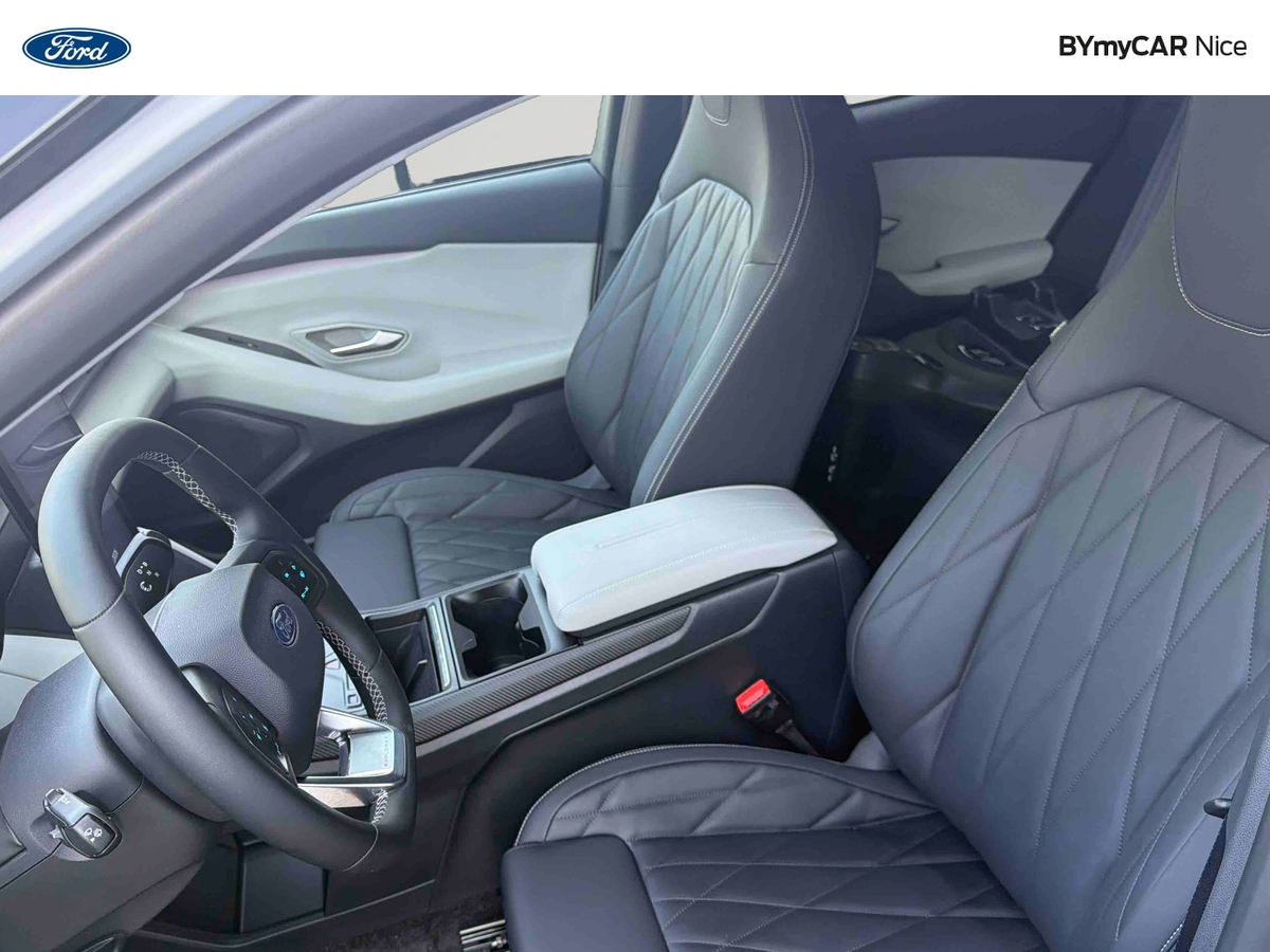 Ford Explorer RWD Extended Range 79 kWh 286 ch — photo 11