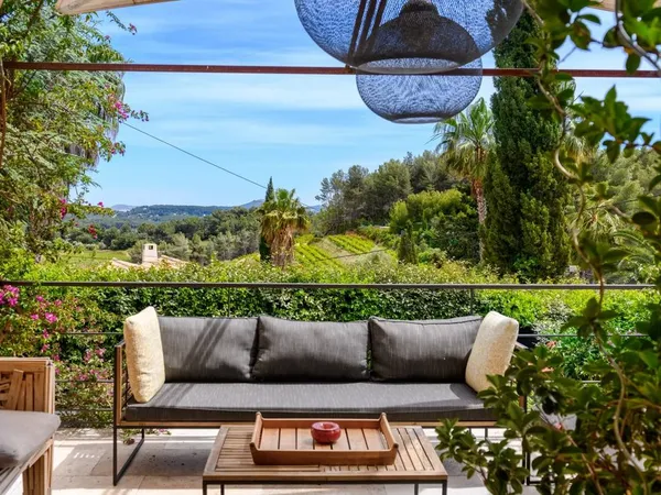 Villa 10 pièces 283 m²