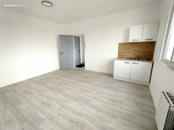 Bureaux 18 m² SARCELLES