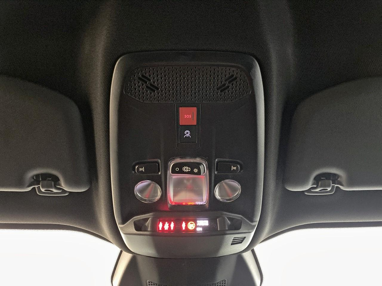 Peugeot 2008 hybrid 145 ch e-dcs6 allure — photo 19