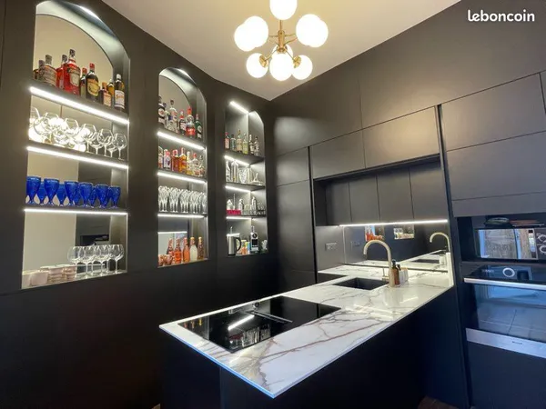 Location appartement de charme au coeur de la ville avec rénovations haut de gamme