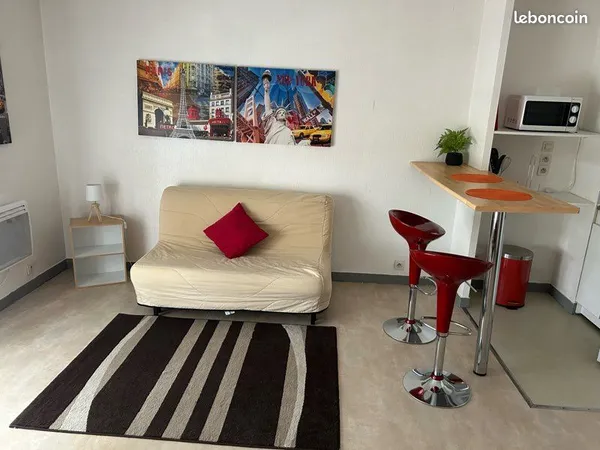 Studio meublé 28m2 395 euros dispo 01/12