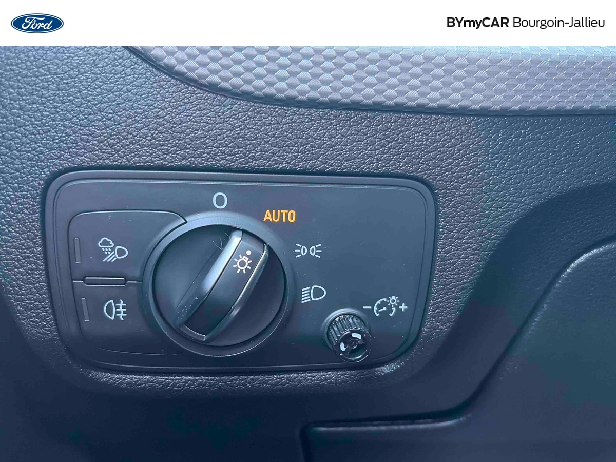 Audi Q2 35 TFSI 150 S tronic 7 — photo 22