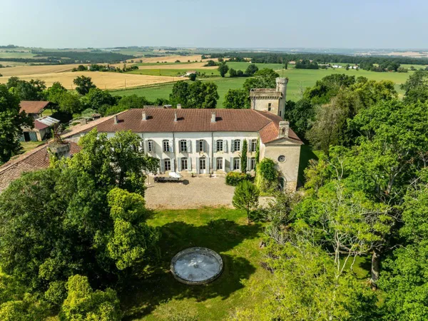 Château 21 pièces 1336 m²