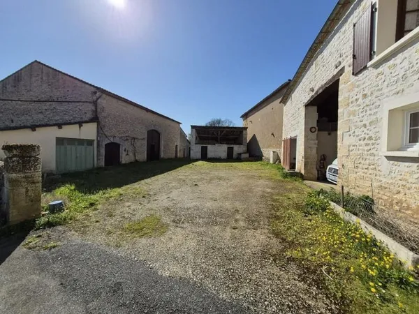 Maison Vente Chazelles 3p 75m² 118000€