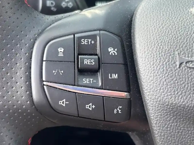 Ford Kuga 2.5 duratec 243ch hybride rechargeable st-line x powershift — photo 17