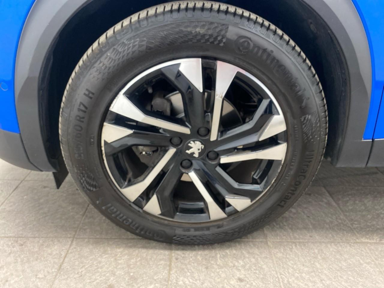 Peugeot 2008 puretech 130 s&s eat8 gt — photo 11