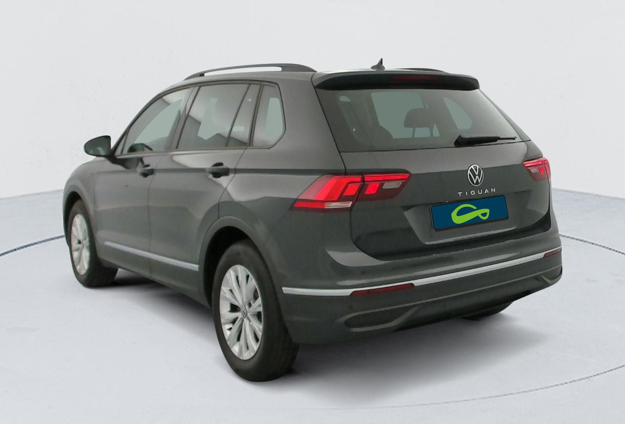 Volkswagen Tiguan — photo 3