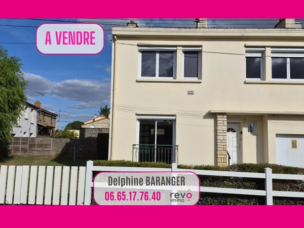 Maison avec 4 chambres et du potentiel.