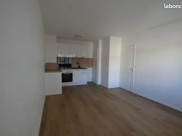 T2 de 35 m² entièrement rénové - Parking et cellier - Pau