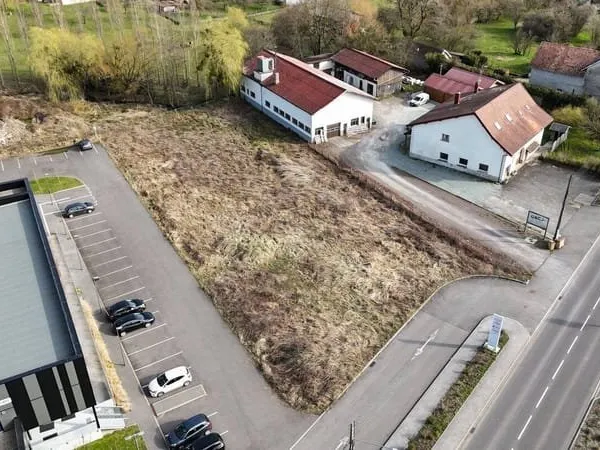 Terrain constructible 2587 m²