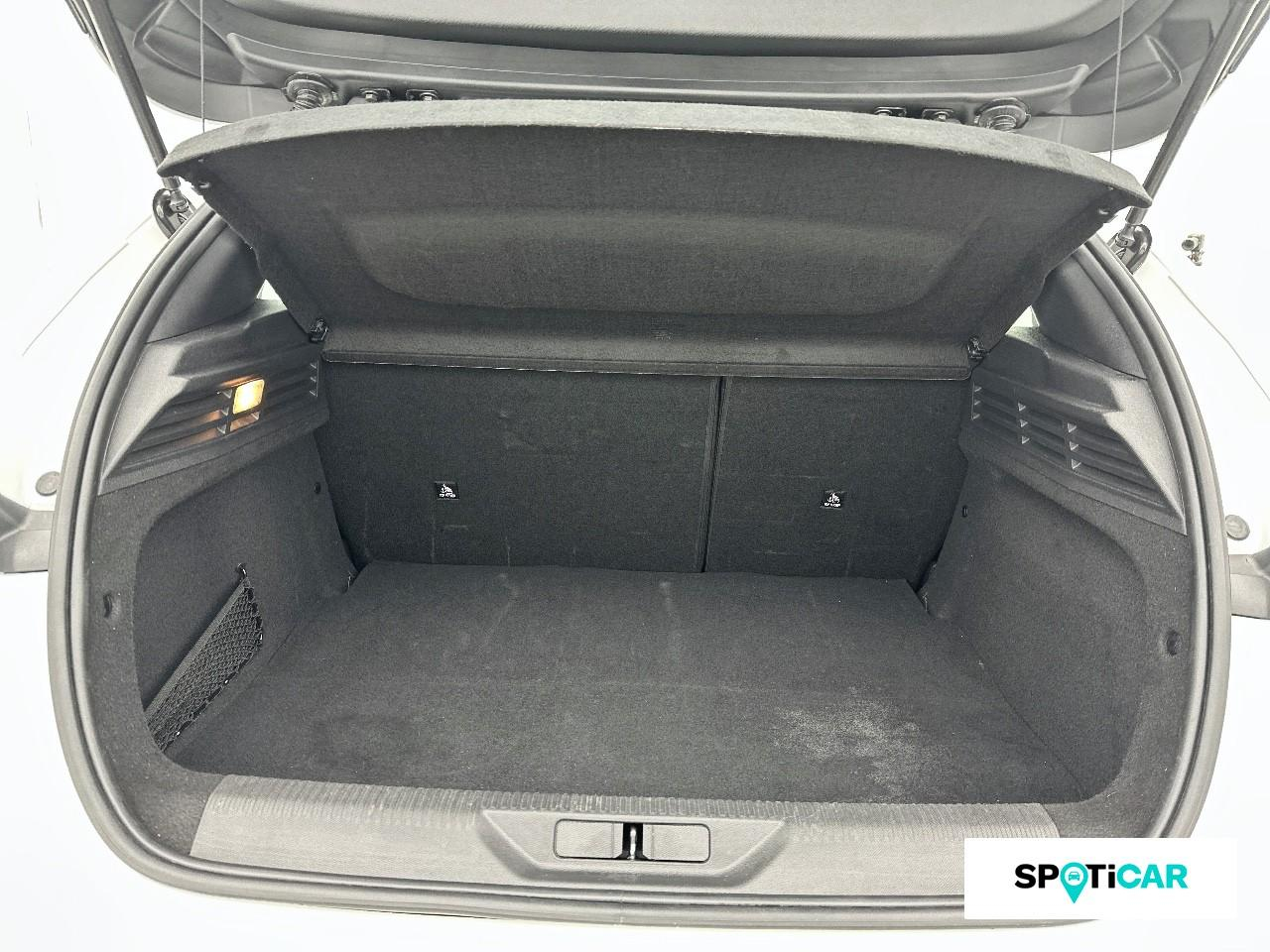 Peugeot 308 phev 180ch active pack e-eat8 — photo 6