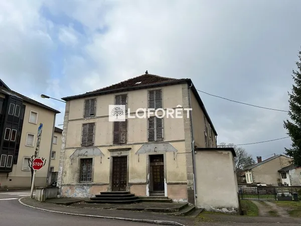 Immeuble 3 pièces 406 m²