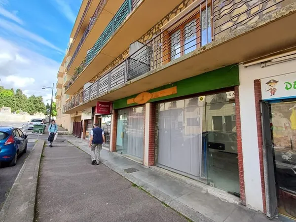 Local commercial de 70m2 avec vitrine.