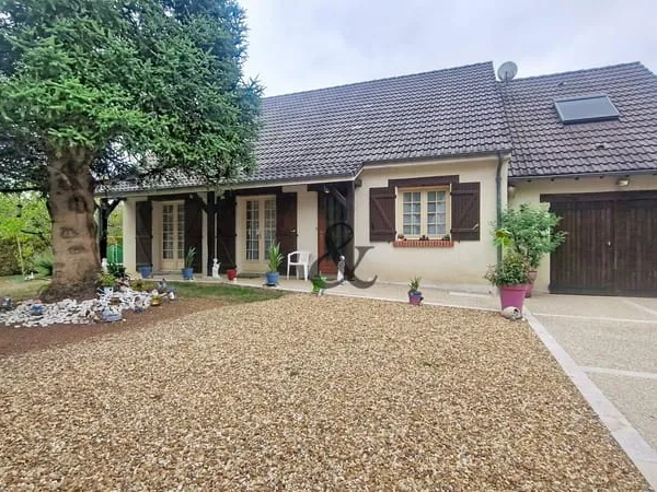 BLOIS PROCHE LAC DE LA PINÇONNIERE - MAISON FAMILIALE 4 CHAMBRE