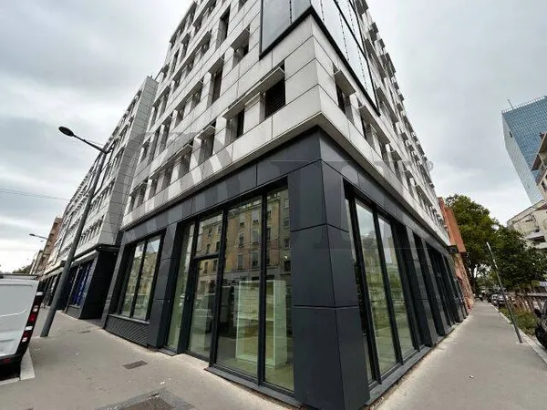 Bureau 1 pièce 474 m²