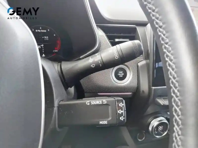 Renault Arkana mild hybrid 140 edc fap - 22 — photo 91