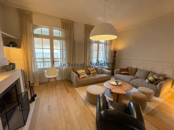 Maison 7 pièces 190 m²